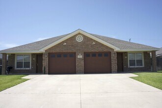 Building Photo - 3 Bedroom / 2 Bath Duplex – Clear Creek Area – Killeen, TX