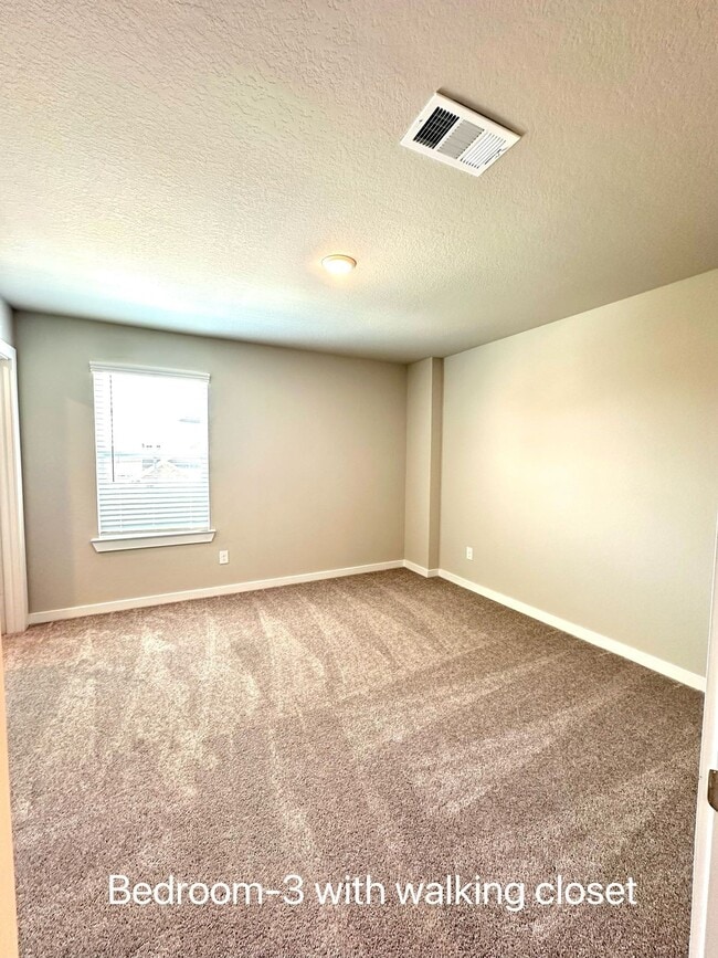 Building Photo - 21630 Wave Holw Dr