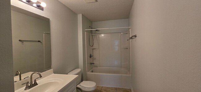 Building Photo - Move-In Special 1/2 off 1st month rent!
