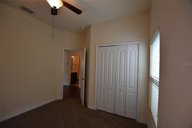 Building Photo - 708 Lake Tarpon Way