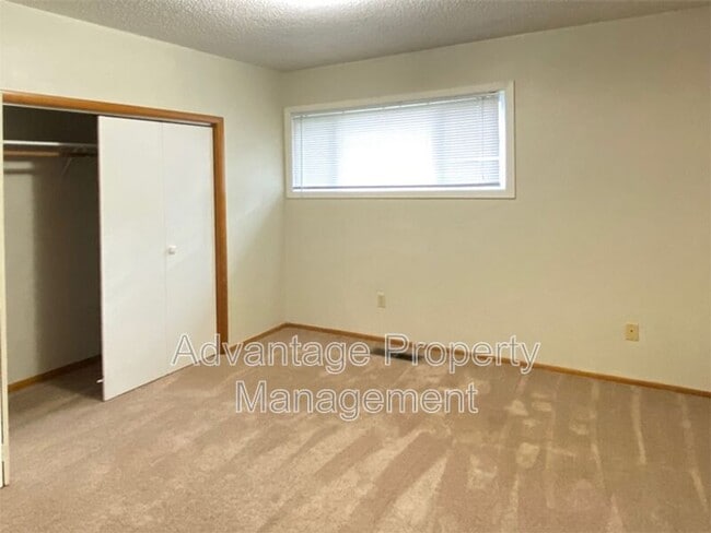 Building Photo - 407 Kees St