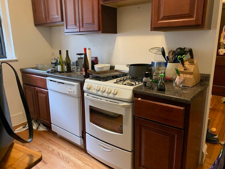 Building Photo - 23 St Lukes Rd