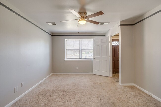 Building Photo - Great 4 Bed, 2 Bath Rental Available for New Tenants- 76134