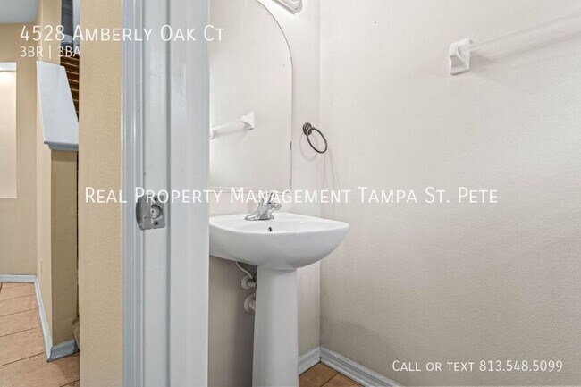 Building Photo - 4528 Amberly Oaks Ct