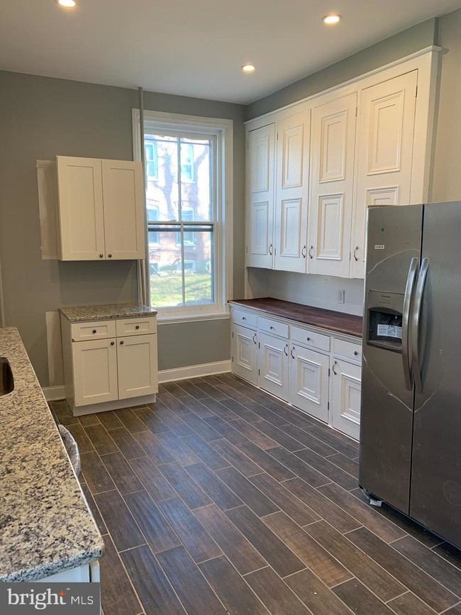 Building Photo - 325 Washington Ave