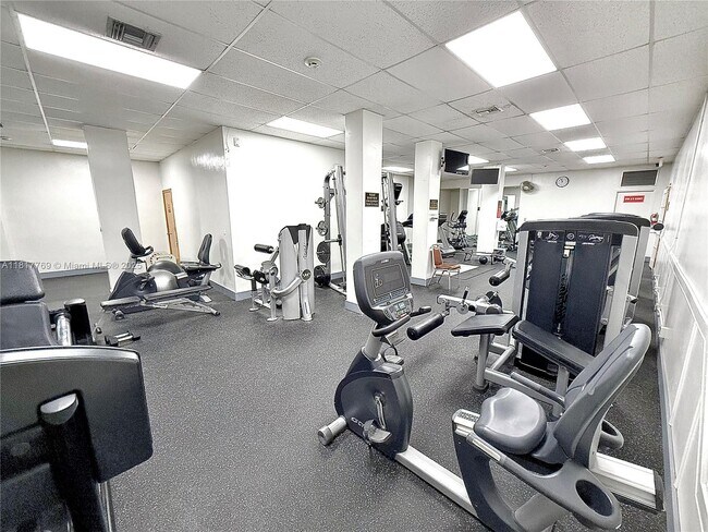 Building Photo - 3800 S Ocean Dr