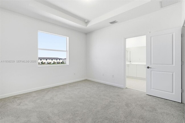 Building Photo - 2705 SE 25th Ave