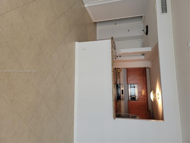 Building Photo - 1865 Brickell Ave