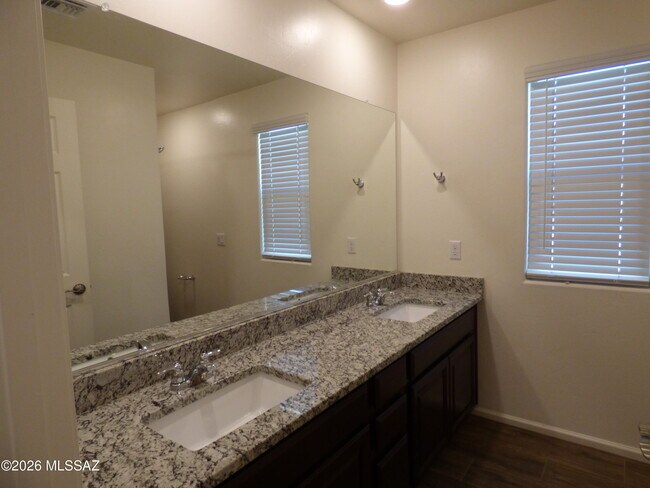 Building Photo - 12850 E Quail Wash Canyon Ln