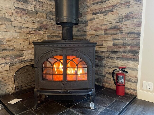 Building Photo - N3185 Seward Heights Rd