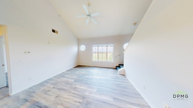 Building Photo - 12967 Townsend Dr