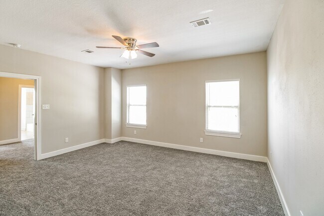Building Photo - 3223 Bay Oaks Harbor Dr