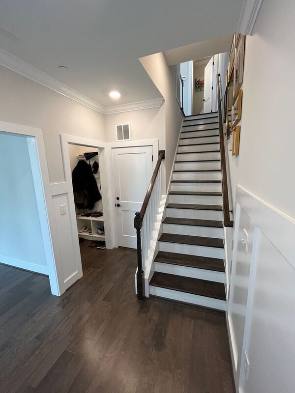 Building Photo - 1601 Draper Vw Lp