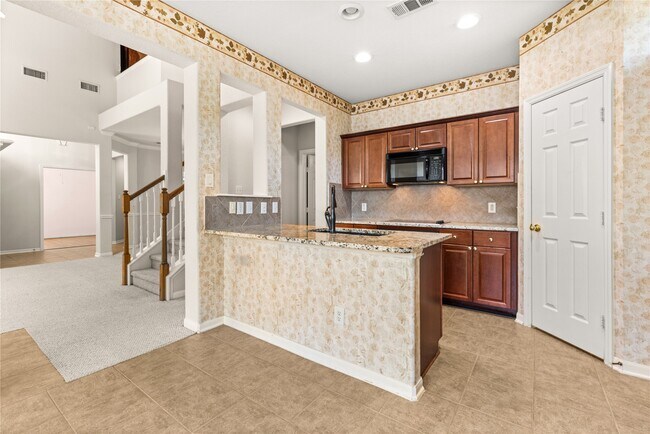 Building Photo - 7906 Glenn Cliff Dr