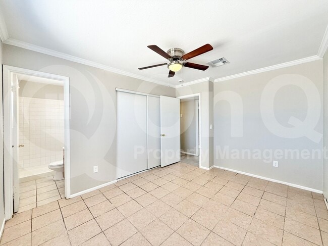 Building Photo - 6402 S 42nd St