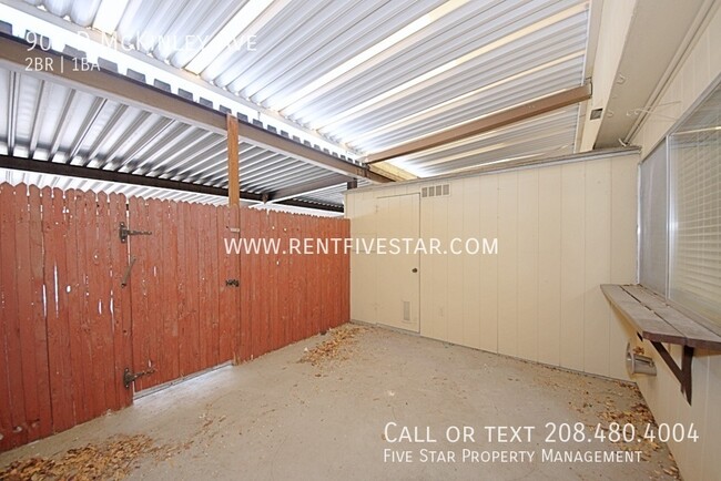 Building Photo - 906 McKinley Ave