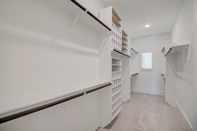 Building Photo - 67 Springtime Creek Dr