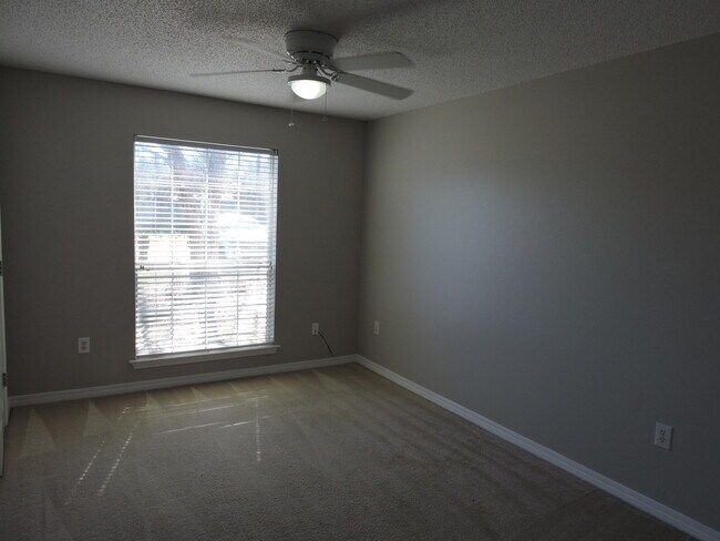 Building Photo - 4738 Connor Dr