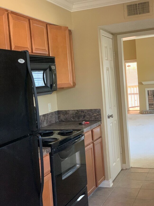 Building Photo - Jefferson / Corporate/ Essen