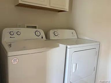 Building Photo - 4270 Sonata Dr