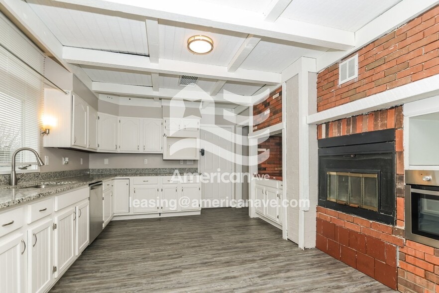 Building Photo - 8967 Cam Dr