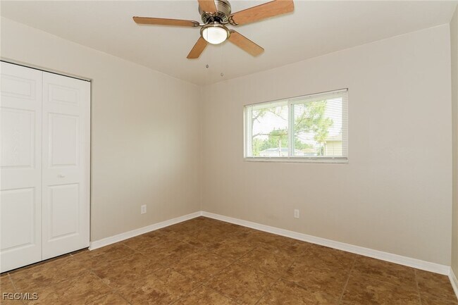 Building Photo - 1045 Albany Ave