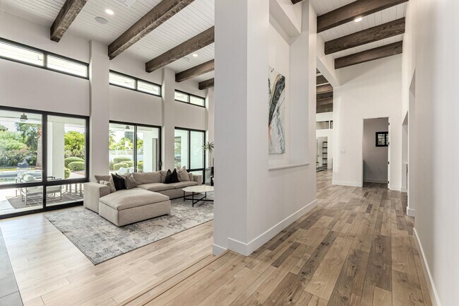 Building Photo - 9917 N 52nd St