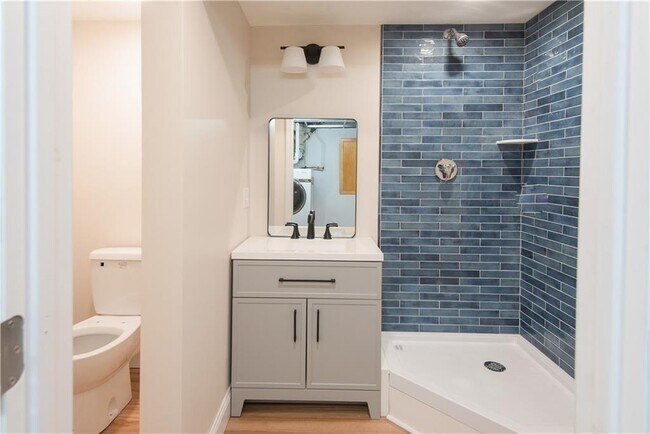 Building Photo - 5 Sherri Ln