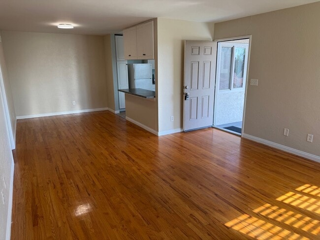 Building Photo - 1514 Chalcedony-