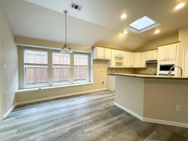 Building Photo - 2812 Black Canyon Dr