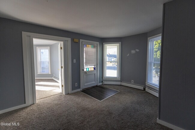 Building Photo - 104 Lawrence St