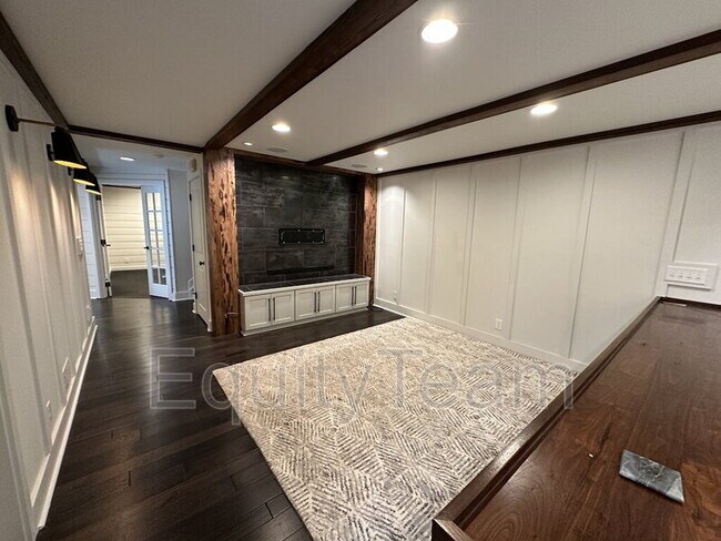 Building Photo - 3750 Petoskey Ave