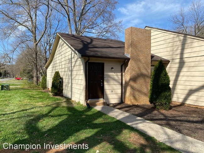 Primary Photo - 2 br, 1 bath House - 846 Warren St. c 7 C-7