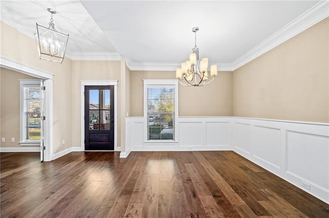 Building Photo - 7817 Hemlock St