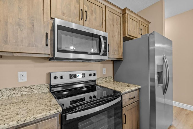 Building Photo - 102 E Mills Rd