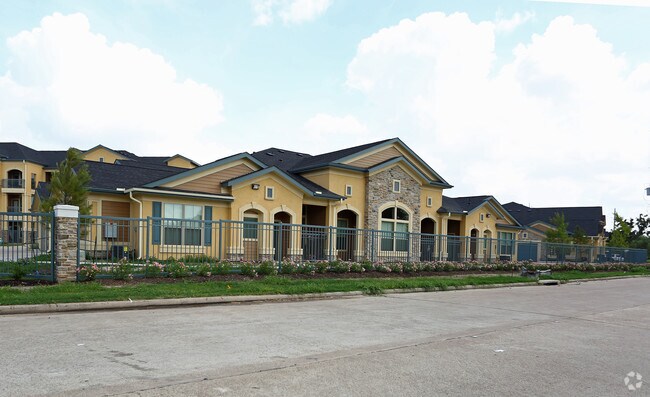 Building Photo - Villages at Cypress