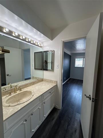 Building Photo - 5014 Les Chateaux Dr