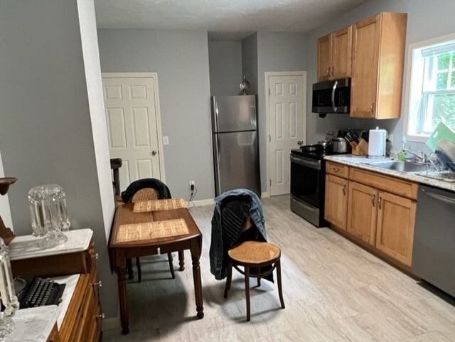 Building Photo - 5 Tibbetts St