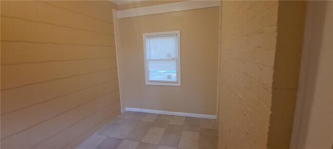 Building Photo - 1290 Cahaba Dr SW