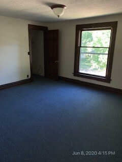 Building Photo - 306 S Fairview Ave