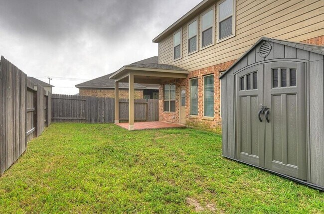 Building Photo - 10059 Hyacinth Way