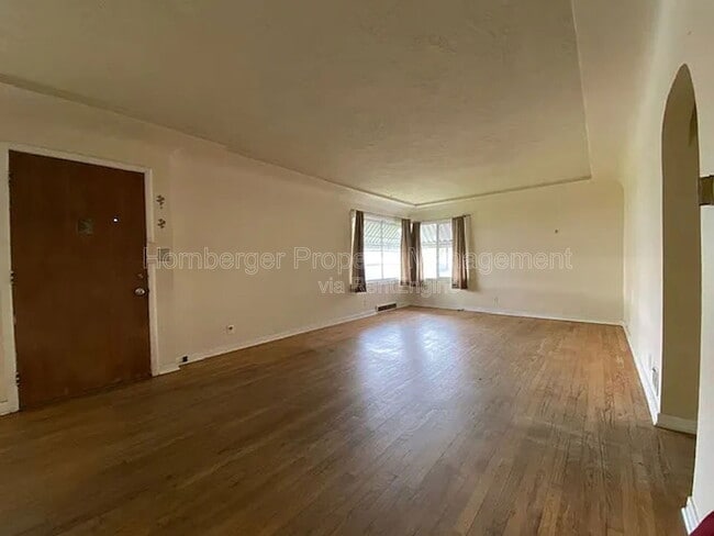 Building Photo - 1808 W 2nd Ave