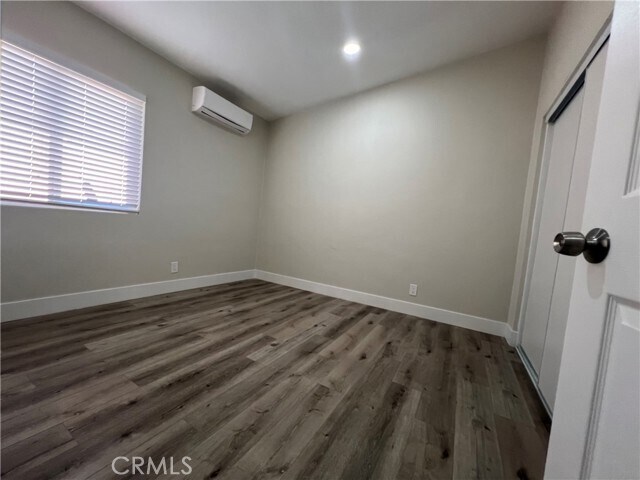 Building Photo - 1517 S Diamond St