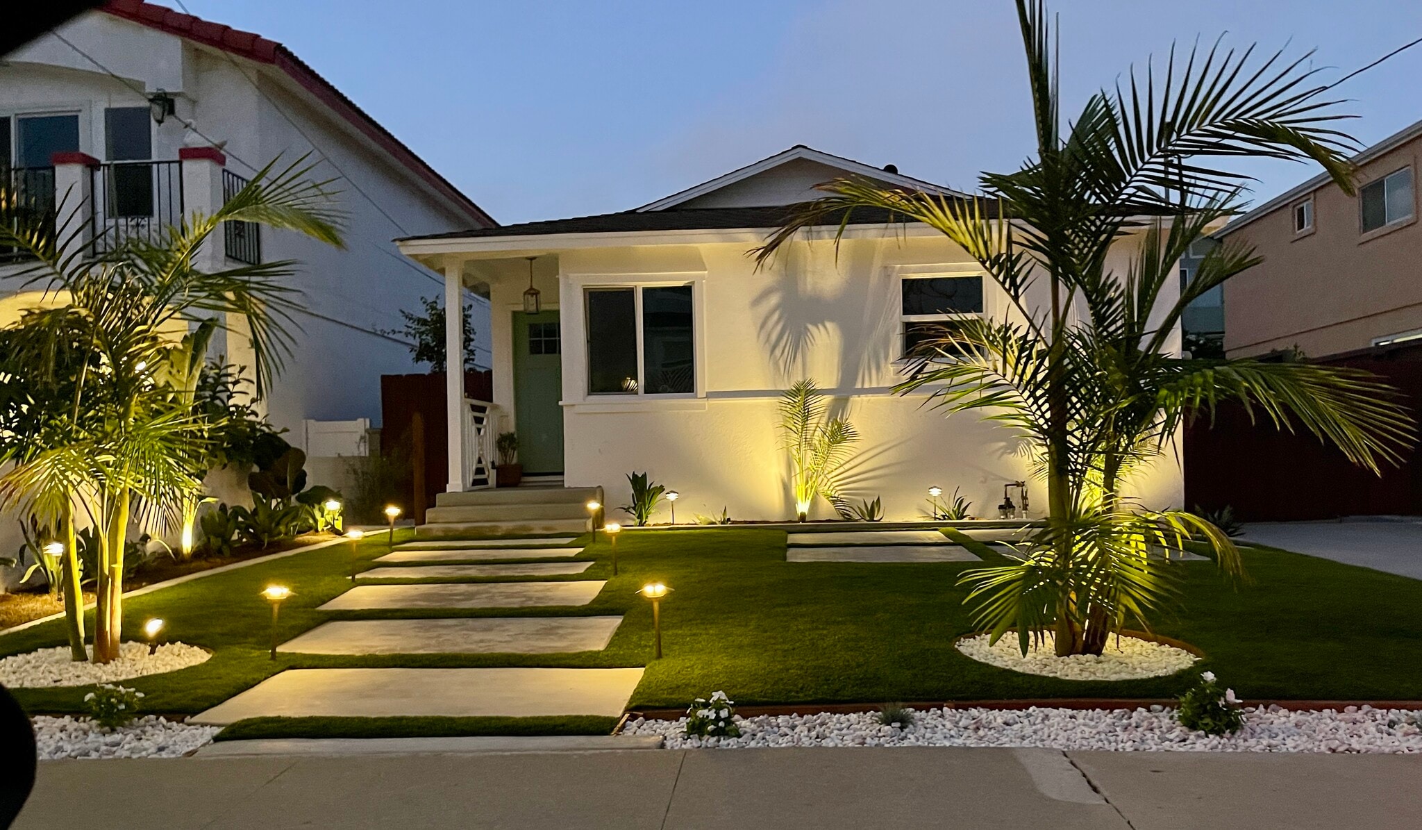 Building Photo - 1606 Steinhart Ave