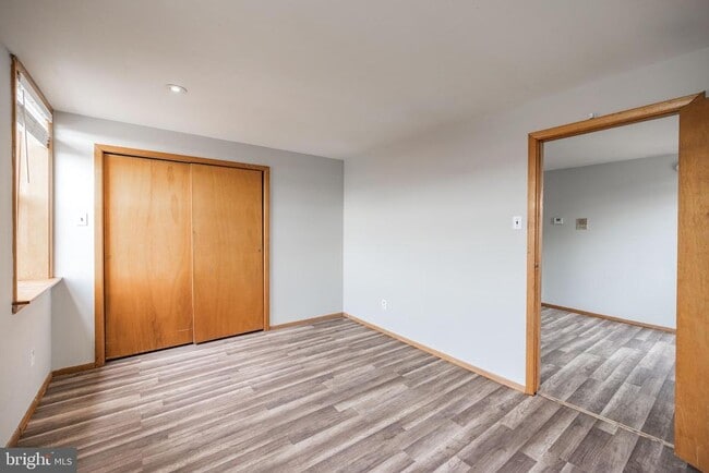 Building Photo - 734 S 9th St