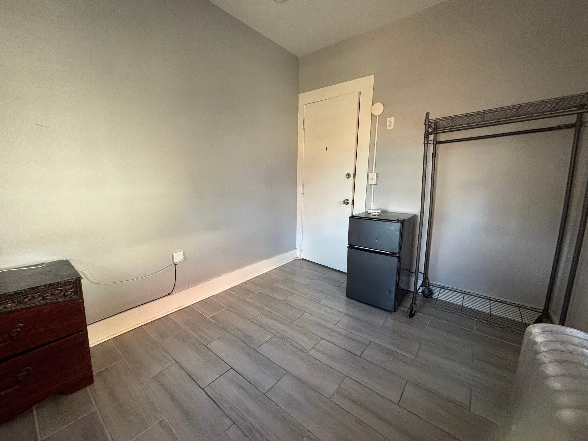 Building Photo - 62 Dehart Pl