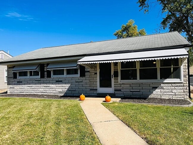 Primary Photo - 4123 Tesson St