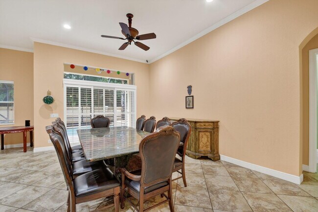 Building Photo - 10247 Isle Wynd Ct
