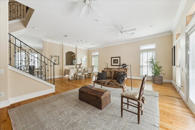 Building Photo - 3515 Yupon St