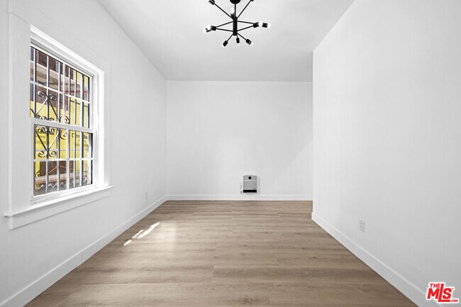 Building Photo - 1246 N Formosa Ave